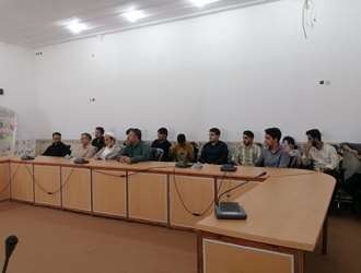 نشست با عنوان «سرمایه گذاری برای تولید از ایده تا اجرا» در دانشکده علوم قرانی میبد
