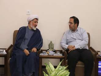 دیدار رئیس دانشکده علوم قرآنی میبد با مدیرکل صداوسیمای استان یزد